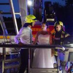Feuerwehr Bernau: Drehleiter, Wasser und Blumen zur Hochzeit 8 Feuerwehr Bernau: Drehleiter, Wasser und Blumen zur Hochzeit