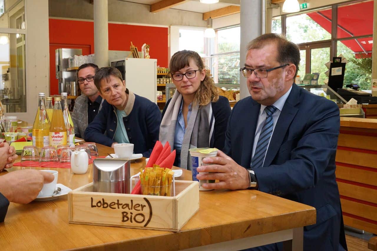 Biesentthal - Lobetal: Umweltminister Jörg Vogelsänger besuchte die Lobetaler Bio-Molkerei
