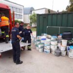 Wütend! Bis zu 170 Farbeimer illegal am Waldrand in Bernau entsorgt 8 Wütend! Bis zu 170 Farbeimer illegal am Waldrand in Bernau entsorgt