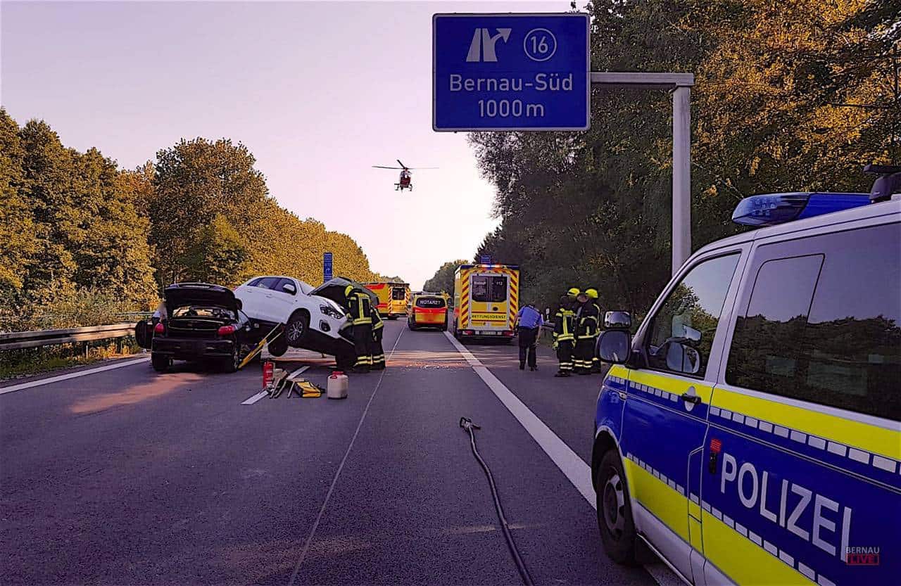 Bernau: Schwerer Verkehrsunfall auf der A11 sorgte für erheblichen Stau