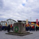 Friedensfest links- und AfD Kundgebung rechts vorm Bahnhof Bernau 8 Bernau LIVE