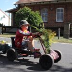 Bunt geschmückte Wagen beim Erntefest in Grüntal / Sydower Fließ 13 Bernau LIVE