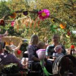 Bunt geschmückte Wagen beim Erntefest in Grüntal / Sydower Fließ 47 Bernau LIVE