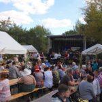 Bunt geschmückte Wagen beim Erntefest in Grüntal / Sydower Fließ 63 Bernau LIVE
