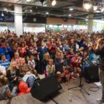 Kerstin Ott rockte Bernau und sorgte für eine volle Bahnhofs-Passage 16 Kerstin Ott rockte Bernau und sorgte für eine volle Bahnhofs-Passage