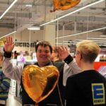 Spontane Tanz- und Gesangseinlage im Edeka-Center Bernau 14 Bernau LIVE