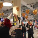 Spontane Tanz- und Gesangseinlage im Edeka-Center Bernau 11 Bernau LIVE