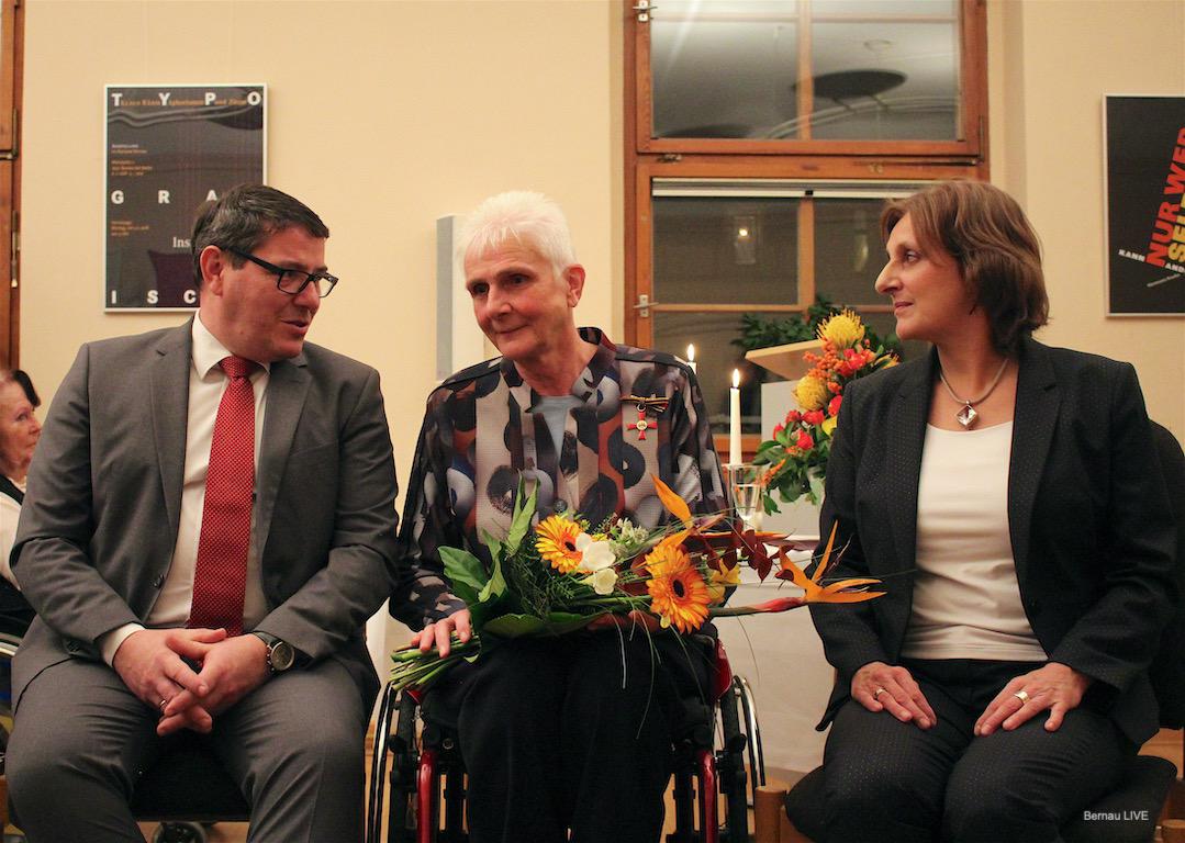 Marianne Buggenhagen erhielt in Bernau das Bundesverdienstkreuz