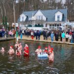 Bernauer Eisheilige - Eisbaden in Lanke: Wasser 3,1 Grad - Luft 0 Grad 14 Bernau LIVE