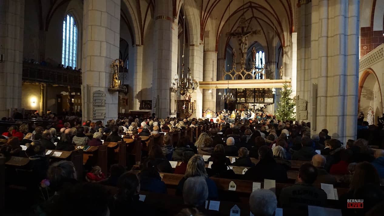 Krippenspiele und Gottesdienste an Heiligabend in und um Bernau