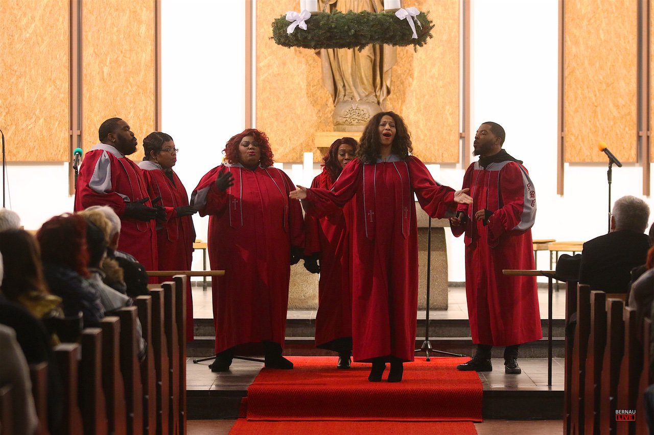 New Yorker Glory Gospel Singers LIVE in der Herz-Jesu-Kirche Bernau