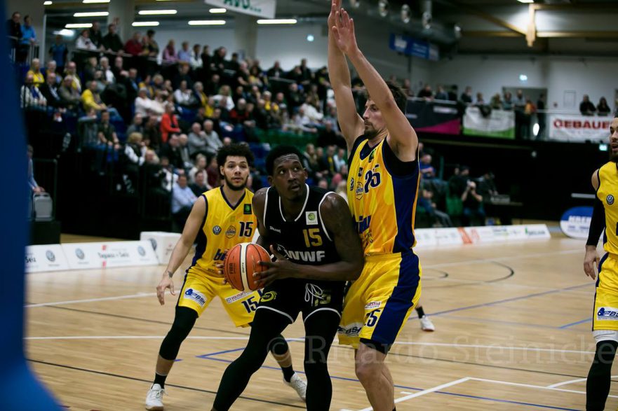 Lok Bernau gewann am Wochenende gegen EN BASKETS Schwelm 8 Lok Bernau gewann am Wochenende gegen EN BASKETS Schwelm