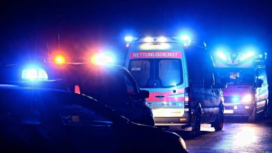 Bernau (Barnim): Mit über 2,2 Promille verunfallte am gestrigen Abend ein Autofahrer in der Börnicker Chaussee in Bernau. Nach der Kollision mit zwei Verkehrszeichen landete das Fahrzeug im Gebüsch...