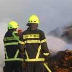 Helenenau: Bernauer und Barnimer Feuerwehr seit Stunden im Einsatz 23 Bernau LIVE