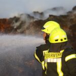 Helenenau: Bernauer und Barnimer Feuerwehr seit Stunden im Einsatz 3 Bernau LIVE