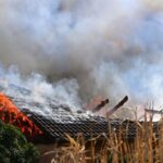 Ein Großbrand in Bernau beschäftigt aktuell die örtlichen Feuerwehren 8 Bernau LIVE