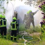 Ein Großbrand in Bernau beschäftigt aktuell die örtlichen Feuerwehren 2 Bernau LIVE