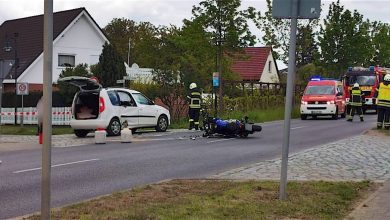 Motorradfahrer bei Verkehrsunfall in Zepernick schwer verletzt
