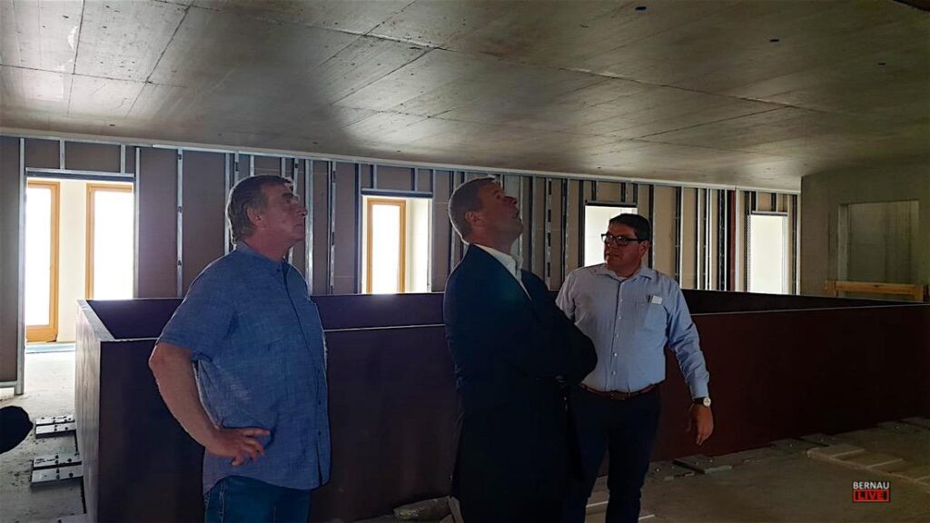 Finanzminister Christian Görke besichtigt Rathausneubau in Bernau 3 Bernau LIVE