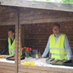 Besucher trotzten dem Regen beim 1. (Kinder) Flohmarkt in Ladeburg 5 Bernau LIVE