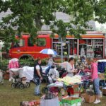 Besucher trotzten dem Regen beim 1. (Kinder) Flohmarkt in Ladeburg 2 Bernau LIVE