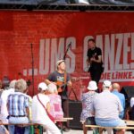 Bernau: Gregor Gysi lockt zahlreiche Besucher auf den Platz am Steintor 4 Bernau LIVE