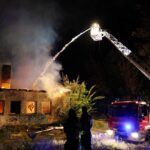 Schönwalde: Vollbrand eines Nebengebäudes von Schloss Dammsmühle 5 Bernau LIVE