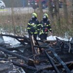 Großeinsatz der Feuerwehren Bernau: Gebäude steht in Lobetal in Vollbrand 38 Bernau LIVE