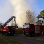 Zepernick: Gebäudebrand hält seit Stunden die Feuerwehren in Atem 27 Bernau LIVE