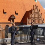 Polizei-Posaunenchor auf dem Dach des Rathauses in Bernau 10 Bernau LIVE