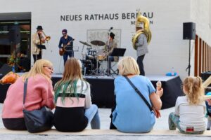 1 Jahr Neues Rathaus Bernau - Happy Birthday, "altes Haus" 49 Bernau LIVE
