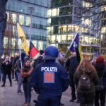 Wasserwerfer bei Corona-Demonstrationen in Berlin 6 Bernau LIVE