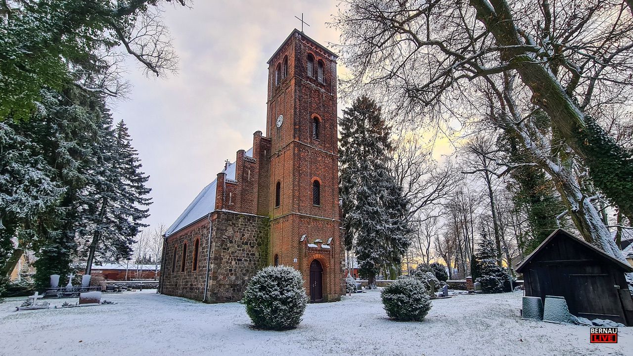 Kirche Ladeburg, Bernau, Bernau LIVE
