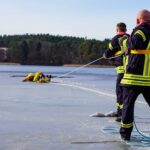Feuerwehrübung zur Eisrettung am Wukensee in Biesenthal 49 Bernau LIVE