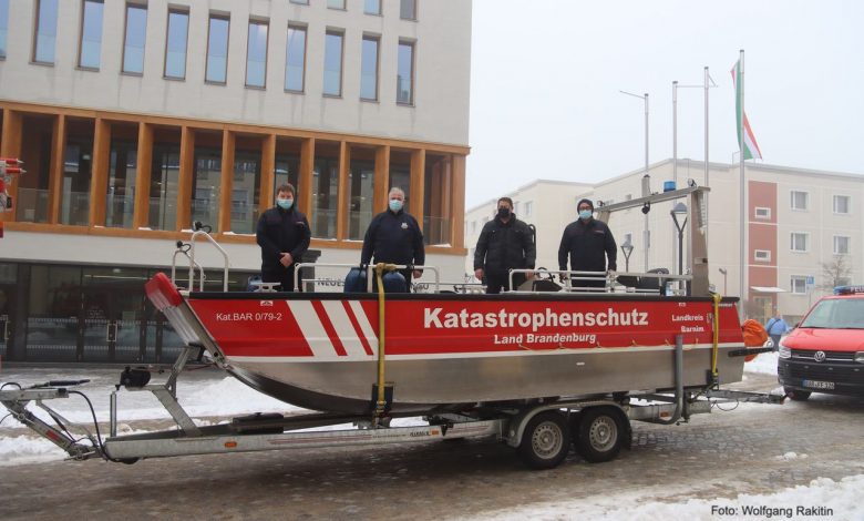 Katschautz-Boot in Bernau, Bernau, Ladeburg, Bernau LIVE
