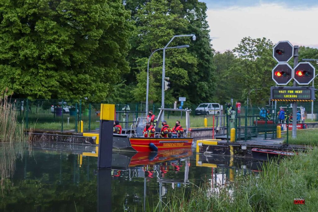 Barnim - Bernau: Wenn die Feuerwehr ihren "Bootsführerschein" macht 20 Bernau LIVE
