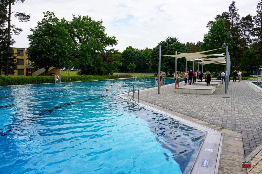 Freibad Bernau Waldfrieden - Gedenktafel erinnert an Günter Klein 3 Bernau LIVE