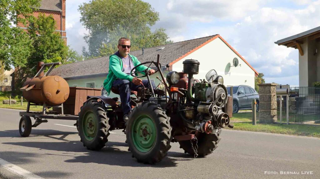 Grüntal feierte sein diesjähriges Erntefest mit wunderschönem Umzug 30 Bernau LIVE