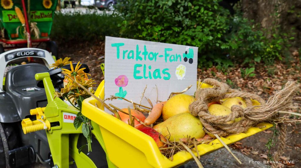 Grüntal feierte sein diesjähriges Erntefest mit wunderschönem Umzug 11 Bernau LIVE