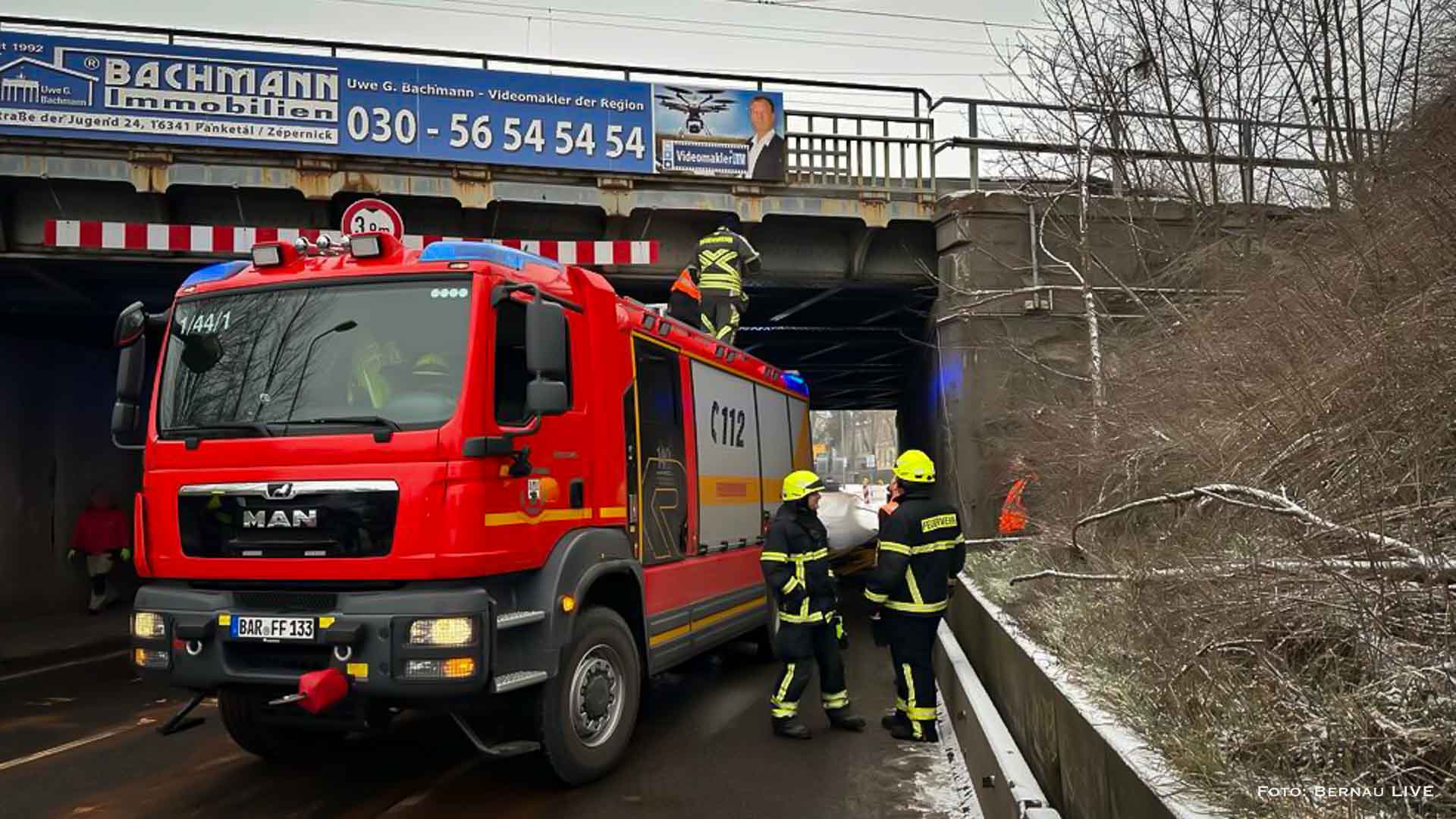 Verkehrshinweis Bernau - Vollsperrung nach Unfall Weißenseer Straße