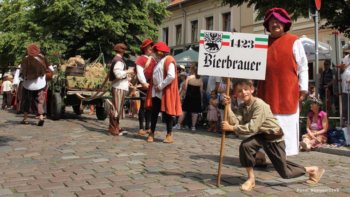 Hussitenfest Bernau - Schilderträger für den Festumzug am 10. Juni gesucht