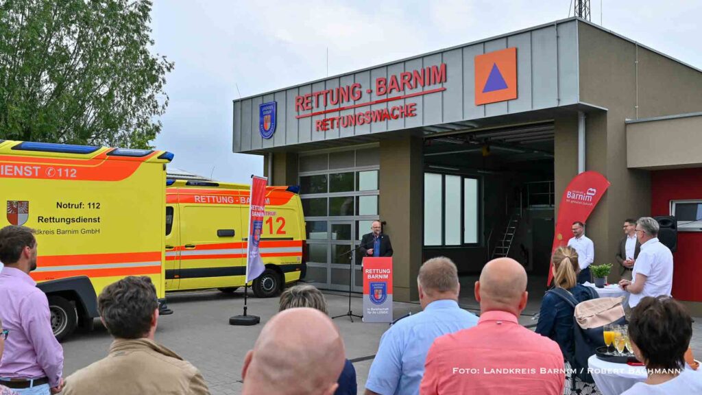 Panketal: Neue Rettungswache in Schwanebeck eröffnet