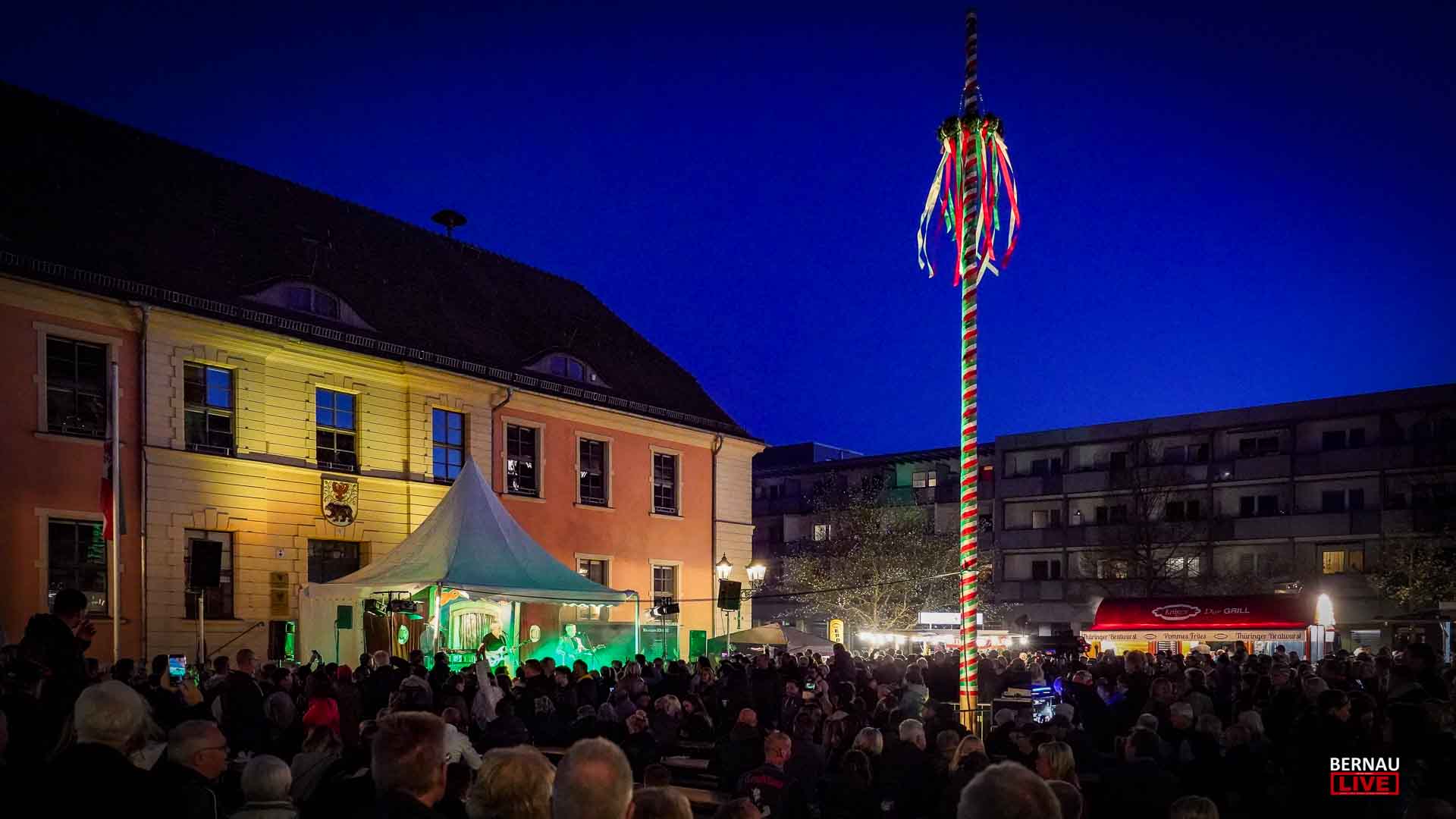 Lokaltour Bernau: Tausende Bernauer feierten bis in die Nacht