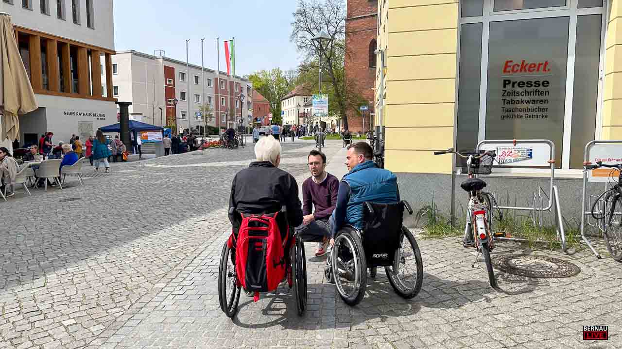 Bernau / Barnim: Zu einem Aktionstag für Menschen mit Behinderung wurde am gestrigen Donnerstag, den 04. Mai 2023, in Bernau eingeladen.