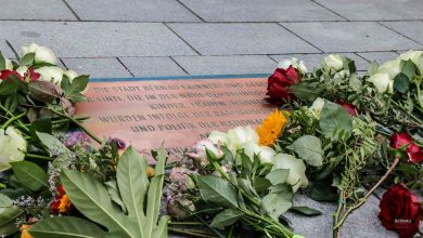 Gedenktafel für Sinti und Roma in Bernau bei Berlin eingeweiht