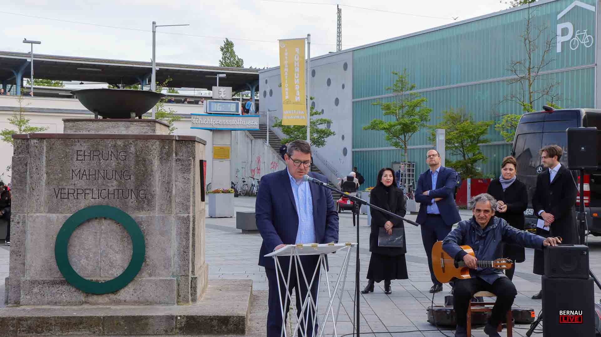 Gedenktafel für Sinti und Roma in Bernau bei Berlin eingeweiht