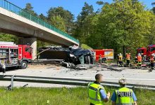 Bernau - Wandlitz - Schwerer Unfall auf der A11 - Vollsperrung