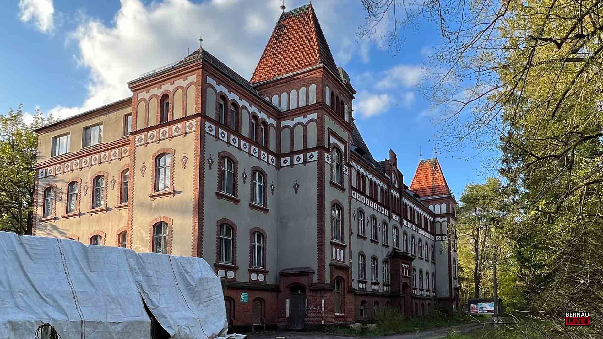 Kulturelle Zwischennutzung der ehemaligen Polizeischule in Biesenthal