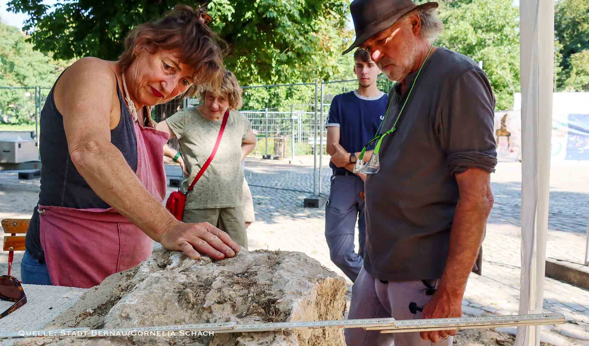 Deutsch-polnisches Bildhauersymposium in Bernau eröffnet