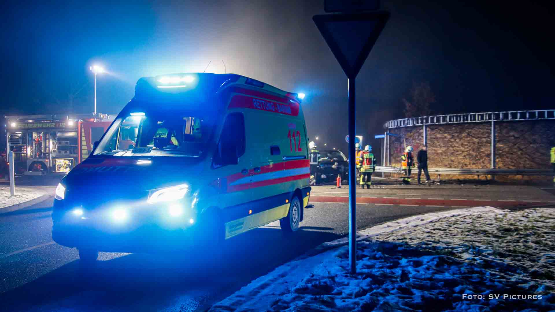 Polizeimeldungen: Schwere Unfälle und Einbruch bei der Feuerwehr